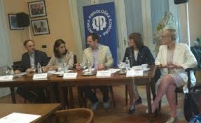 Zahvalnica Hrvatske psiholo&scaron;ke komore - raspisan natječaj